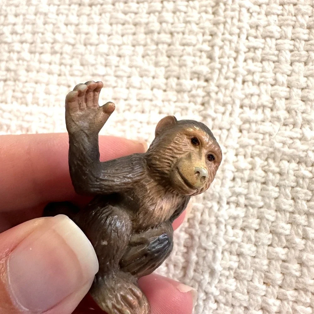 Schleich Baboon Child Monkey Figurine 14309‎ Waving 2002 Animal Miniature Safari